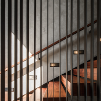 Escalier robuste sur mesure pour maison duplex, marches en bois de frêne, balustrade en verre dépoli
