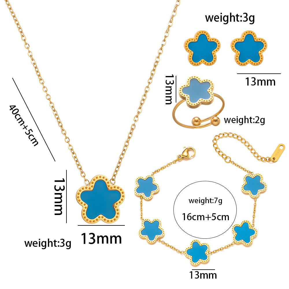 ชุดสีฟ้า