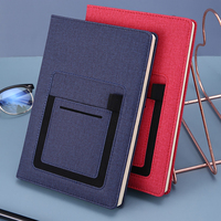 Carnet de poche A5 de qualité supérieure | Journal de réunion professionnel avec fente pour stylo et support pour téléphone | Papeterie d'affaires avec logo personnalisé