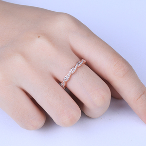 Anillo de Compromiso de Oro Rosa con Circonita Cúbica Chapada en Rodio para Mujer, Diseño de Espiral, de Sun Star Jewelry Supplier - Product Image 5