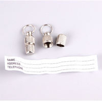 Fournitures pour animaux de compagnie en gros |   Capsule d'identification pour animaux de compagnie en métal |   Conception de vis étanches |   Pendentif de sécurité léger pour chats et chiens