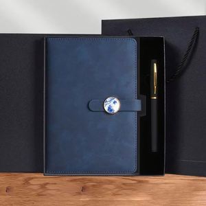 Set de Regalo Corporativo Personalizado 2027, Cuaderno de Cuero PU con Encuadernación Cosida y Bolígrafo, Set de Regalo Ejecutivo para Negocios y Festividades - Product Image 2