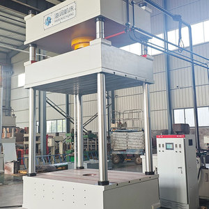Presse hydraulique à quatre colonnes de 315 tonnes, utilisée pour le pressage des plaques de réservoirs d'eau en acier inoxydable - Product Image 1