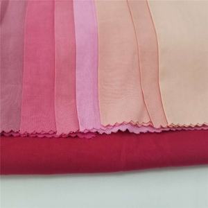 Tessuto Challis in Viscosa <span class=keywords><strong>100</strong></span>% Tinto in Tinta Unita, Tessuto in Rayon <span class=keywords><strong>100</strong></span>% di Alta Qualità, Colore Solido, Tessuto PD in Rayon Filato - Product Image 4