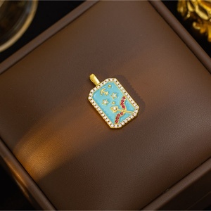 HD485 Venta Caliente Colgantes de Latón Esmaltado con Signos del Zodíaco de 12 Meses, Dijes Cuadrados Vintage con Incrustaciones de Circonita Cúbica para Collares al por Mayor - Product Image 3