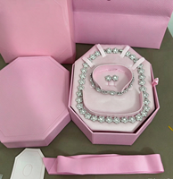 Ensemble de bijoux de luxe pour femmes, collier, bracelet et boucles d'oreilles en cristal, plaqué or, perles, bijoux de mode, vente en gros d'usine