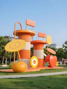 Art hôtelier et de resort fantaisiste |   Créer des Expériences Familiales Mémorables avec des Sculptures Ludiques - Product Image 1