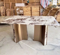Table à manger rectangulaire en faux marbre, design tendance, avec pieds en acier inoxydable doré, dernière nouveauté en promotion.