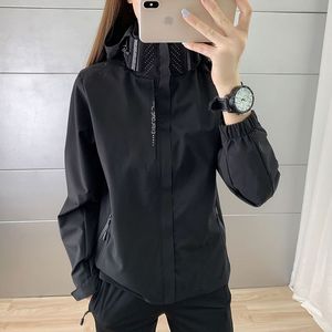 Blouson Bomber d'extérieur Streetwear, fin, unisexe, imperméable, pour le voyage et l'escalade, pour couple, avec impression de logo et motif cœur - Product Image 1