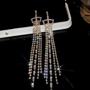 Pendientes de lujo para mujer, largos, con borlas, de circonita y diamantes de imitación, con aguja de plata, ideales para fiestas de boda y cenas. - Product Image 6