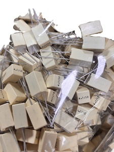 Condensateur à film RIFA <span class=keywords><strong>EVOA</strong></span> suédois 1,5 µF 250 V 155J, espacement des broches 15 mm - Product Image 1