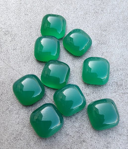 พลอยออนิกซ์สีเขียวธรรมชาติทรงหมอนแบบหลังแบนสำหรับทำเครื่องประดับแหวนสำหรับผู้ชายผู้หญิง สร้อยข้อมือประจำเดือนพฤษภาคม - Product Image 2