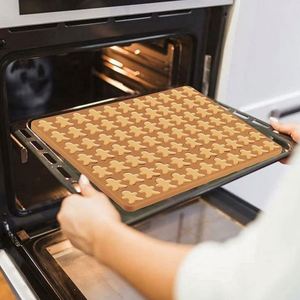 Moules en silicone antiadhésifs pour mini-sapins de Noël et pain d'épices, pour fondant, pâtisserie, bonbons, chocolat, décoration de gâteaux, personnalisables -40°C - Product Image 4