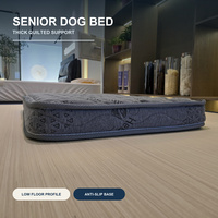 Coussin orthopédique gris pour chien senior, matelas épais matelassé pour animaux de compagnie avec base antidérapante