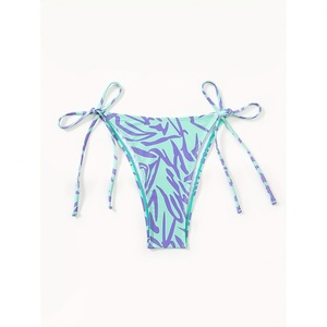 2023 Venta al por mayor Australia Sexy Microkini Bikinis de playa Super Mini Extreme Micro Traje de baño de 2 piezas sin espalda con estampado y tangas en V - Product Image 4