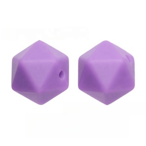 Kit de fabricación de pulseras DIY con dijes hexagonales del fabricante, cuentas de silicona para chupete de bebé y brocha de maquillaje con cuentas - Product Image 4