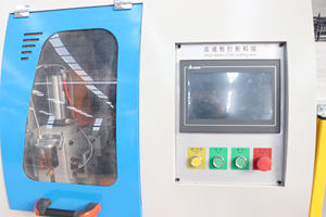 Máquina de sierra de corte optimizada para corte de madera de alta eficiencia/Sierra de corte transversal ancha automática con máquina óptica - Product Image 6