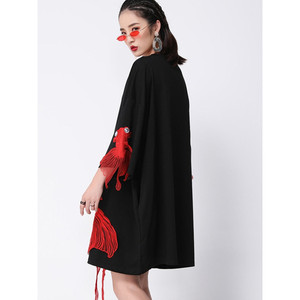 ชุดเดรสปักลายปลาทองคิงโย - Product Image 5