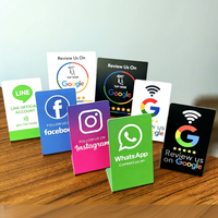 Supports de table en acrylique personnalisés avec code QR, NFC, INS TK pour réseaux sociaux, menus de restaurant et avis Google