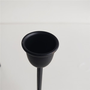 Venta al por <span class=keywords><strong>mayor</strong></span> de Metal negro 3 brazos candelabro Vintage <span class=keywords><strong>vela</strong></span> titulares para la casa - Product Image 4