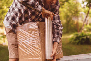 Ancho 300 ~ 500mm Wrap Stretch Film Cling Film Plastic Foll Film para embalaje de envío - Product Image 4