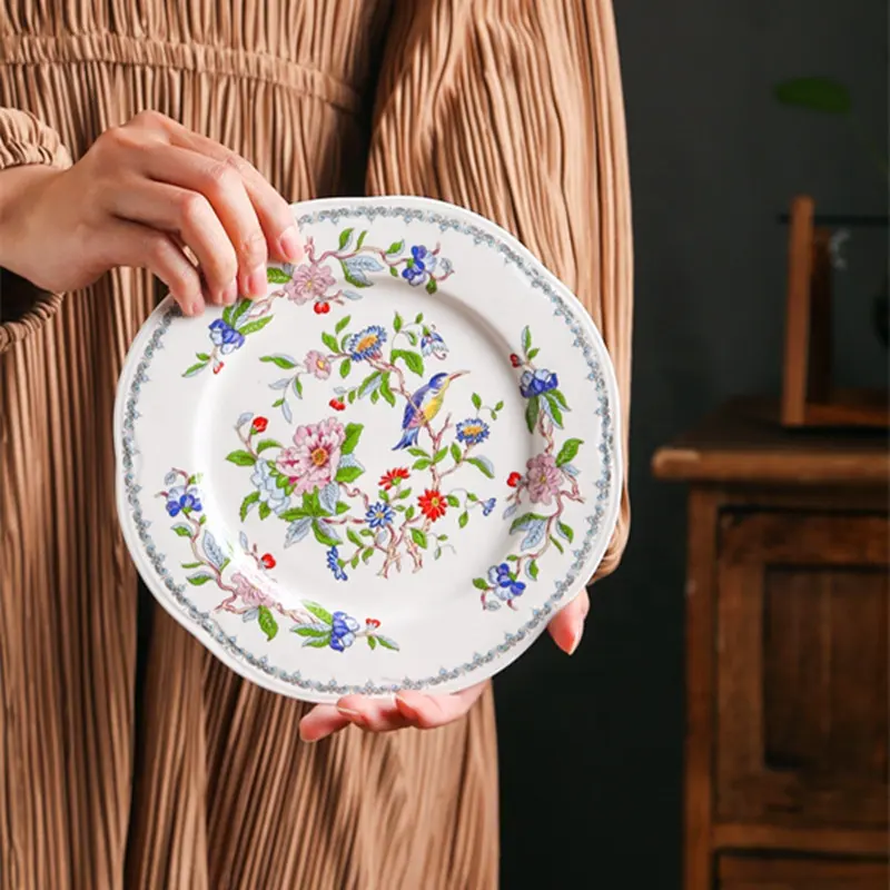 식기 레트로 유럽 맞춤형 로고 라운드 플레이트 접시 식물 접시 선물 디자인 딤섬 플레이트 뼈 세라믹 꽃 화이트