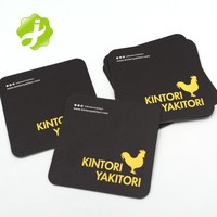 Sous-verres carrés dorés en PC de 95 mm personnalisables et écologiques, tampons absorbants durables de 10 cm pour la table à domicile