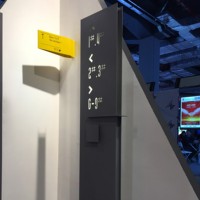 Panneaux directionnels lumineux à LED de couleur personnalisée, panneaux de signalisation intérieurs pour la navigation dans les bâtiments commerciaux