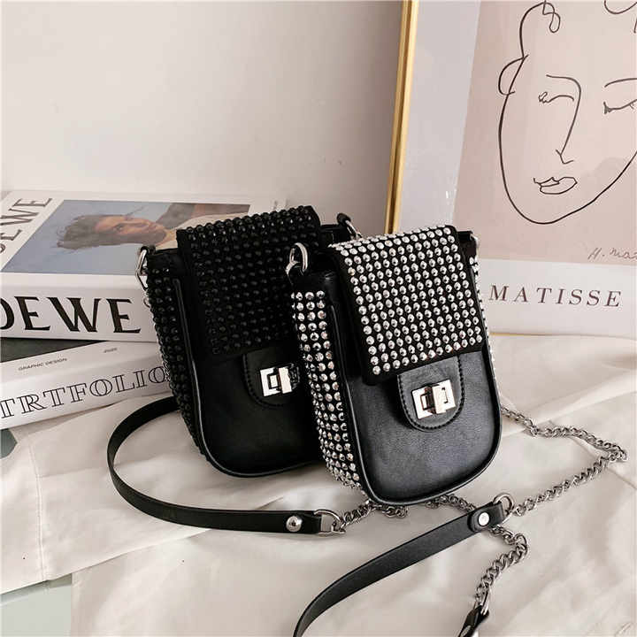 One shoulder diagonal phone bag