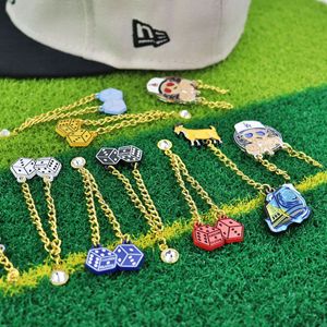 Badges pour casquettes de baseball, épingles en émail métallique avec pendentif chaîne pour la décoration de chapeaux, style unisexe européen et américain - Product Image 2