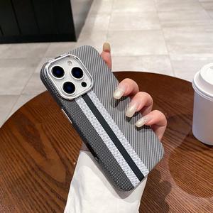 Mô hình sợi Carbon trở lại vỏ cứng PC từ tính phí cho Iphone 17 không khí 16 15 14 cộng với 13 <span class=keywords><strong>12</strong></span> 11 Pro Max lỗ kim loại bìa trường hợp - Product Image 6