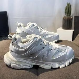 Chaussures de sport rétro originales de luxe, célèbres chaussures de créateur à LED, maille légère pour le printemps, l'été et l'automne - Product Image 2