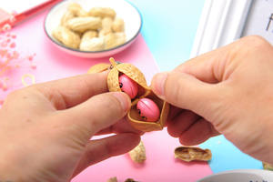 Paquete de Juguetes Antiestrés, Juguetes Blandos de Guisantes para Apretar, Juguetes de Descompresión Kawaii, Divertidos Llaveros de Frijoles Antiestrés para Niños y Adultos - Product Image 6