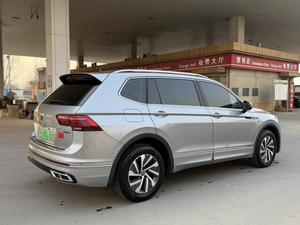 <span class=keywords><strong>VW</strong></span> <span class=keywords><strong>Tiguan</strong></span> L <span class=keywords><strong>R</strong></span> Line Hybride SUV 2023 d'<span class=keywords><strong>occasion</strong></span>, très demandé, avec boîte automatique, sièges en cuir Acura, pneus R19, conduite à gauche - Product Image 2
