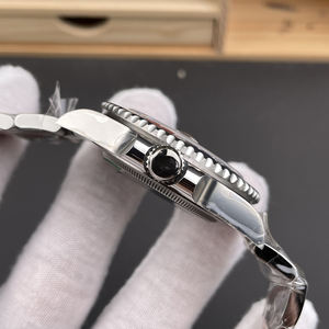 Utilisation de diamants de qualité supérieure et respectation du concept de conception méticuleuse de la haute couture, montres mécaniques - Product Image 4