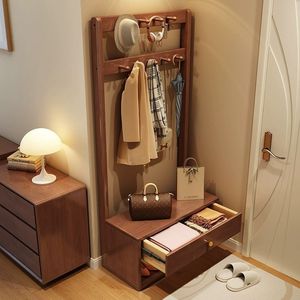 Perchero de madera maciza con estante de almacenamiento y zapatero para entrada y dormitorio, 60x38x168cm, color nogal, moderno y sencillo - Product Image 2