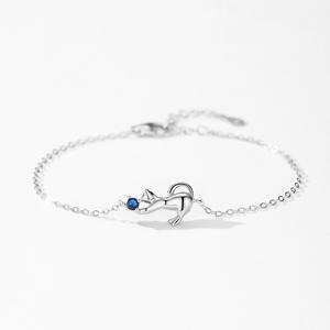 สร้อยข้อมือเงินแท้ S925 ประดับเพทายสีน้ำเงินทรงกลมรูปแมวน่ารัก - ของขวัญสำหรับผู้หญิง รุ่นทองแดงปรับแต่งได้ - Product Image 3