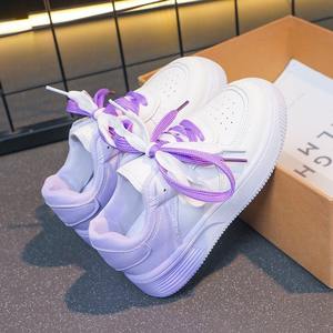 Chaussures pour femmes, baskets blanches à dégradé de couleurs, nouveau style, chaussures plates de course décontractées, style académique. - Product Image 4