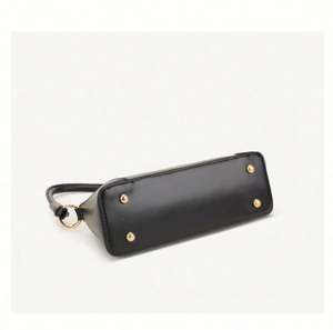 Bolsa de Herramientas Impermeable de Material PU con Certificación CE, Nuevo Diseño, Cierre de Cremallera, Correa para el Hombro y Capacidad de 2-2.9L - Product Image 6