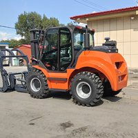 Chariot télescopique tout-terrain pour le transport de matériel agricole