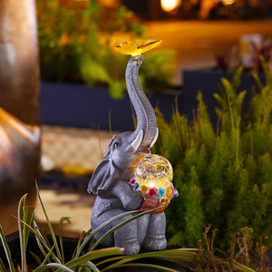 Statua da Giardino Solare Impermeabile con <span class=keywords><strong>Elefante</strong></span> in Resina <span class=keywords><strong>e</strong></span> Decorazioni a <span class=keywords><strong>Farfalla</strong></span> per Esterni - Product Image 1