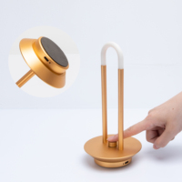 Lampe de table brevetée 2025, lampe de table LED moderne de luxe pour hôtel, chevet, salon, café, restaurant, lampe de table rechargeable