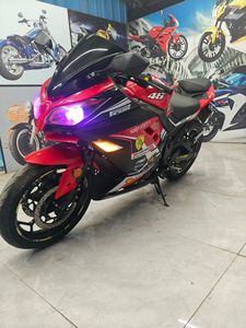Motos d'<span class=keywords><strong>occasion</strong></span> <span class=keywords><strong>Kawasaki</strong></span> <span class=keywords><strong>Ninja</strong></span> 250, motos de course, motos sportives, motos à essence, excellent <span class=keywords><strong>prix</strong></span>. - Product Image 5
