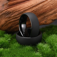 Bague en tungstène noir prête à être expédiée pour hommes, 8 mm, polie haute brillance, anneaux de mariage en carbure de tungstène noir basique pour hommes