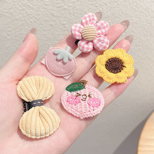 ชุดเครื่องประดับศีรษะสัตว์เลี้ยง 5 ชิ้น กิ๊บติดผมสัตว์เลี้ยง กิ๊บติดผมสุนัข กิ๊บติดผมเท็ดดี้ กิ๊บติดผมแมว โบเมอิ ยอร์กเชียร์ กิ๊บติดผมรูปดอกไม้ - Product Image 4