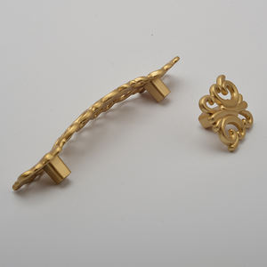 Tirador de Mueble Millions Hardware, Color Oro Champán, 96 mm, Calidad Premium - Product Image 4