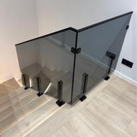 Rampe en verre pour escalier moderne avec panneaux en verre trempé sans cadre et supports de base en acier inoxydable