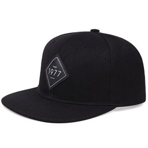 بيع بالجملة مخصص للجنسين للربيع والصيف الهيب هوب نمط حماية الشمس أسود من جلد الغزال Gorras شعار قبعة Snapback - Product Image 1