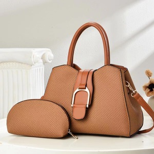 Conjunto de Bolsos de Dos Piezas para Madre e Hija, Color Negro, Tamaño Grande, Bolso Elegante con Parche Interior, Verano 2025, Uso Diario - Product Image 4