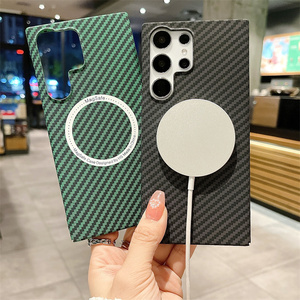 Funda de plástico duro con patrón de fibra de carbono <span class=keywords><strong>para</strong></span> <span class=keywords><strong>Samsung</strong></span> Galaxy S24 S23 <span class=keywords><strong>S22</strong></span> S21 <span class=keywords><strong>Ultra</strong></span> Plus carga inalámbrica magnética - Product Image 6
